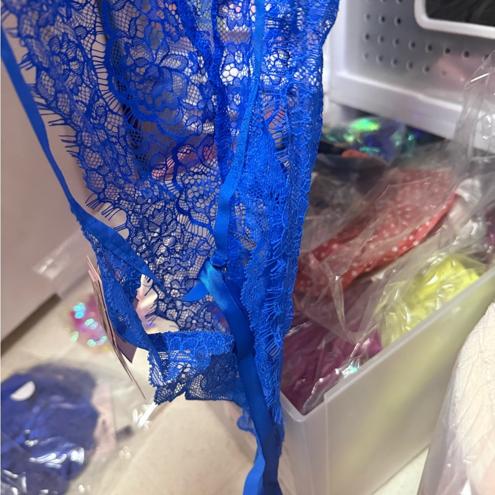 Victoria’s Secret Blue Lace Teddy open back NWT size XL - Picture 7 of 7